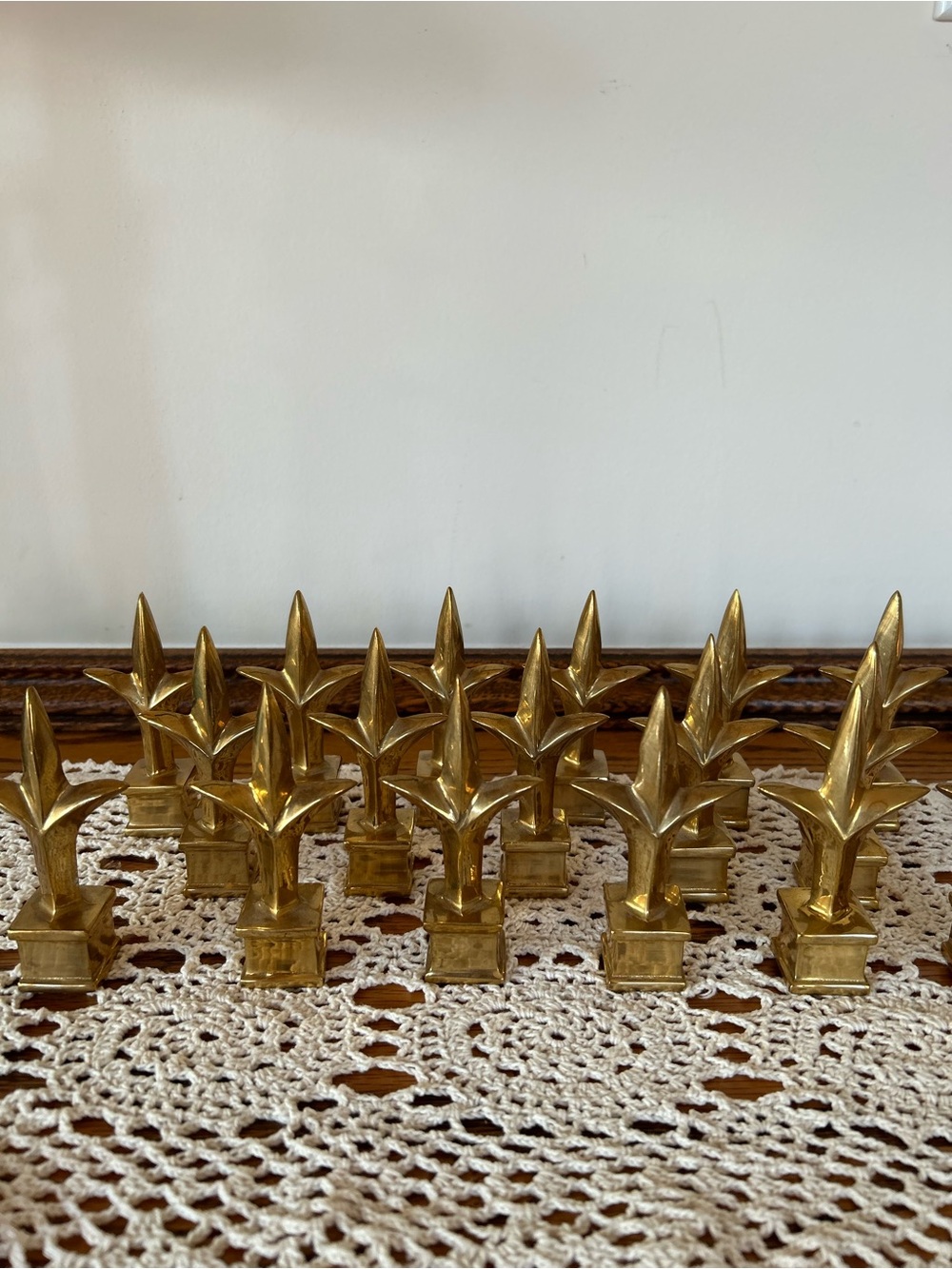 Leslie-Locke Vintage Mid Century FG03BR Brass Finials (17)
